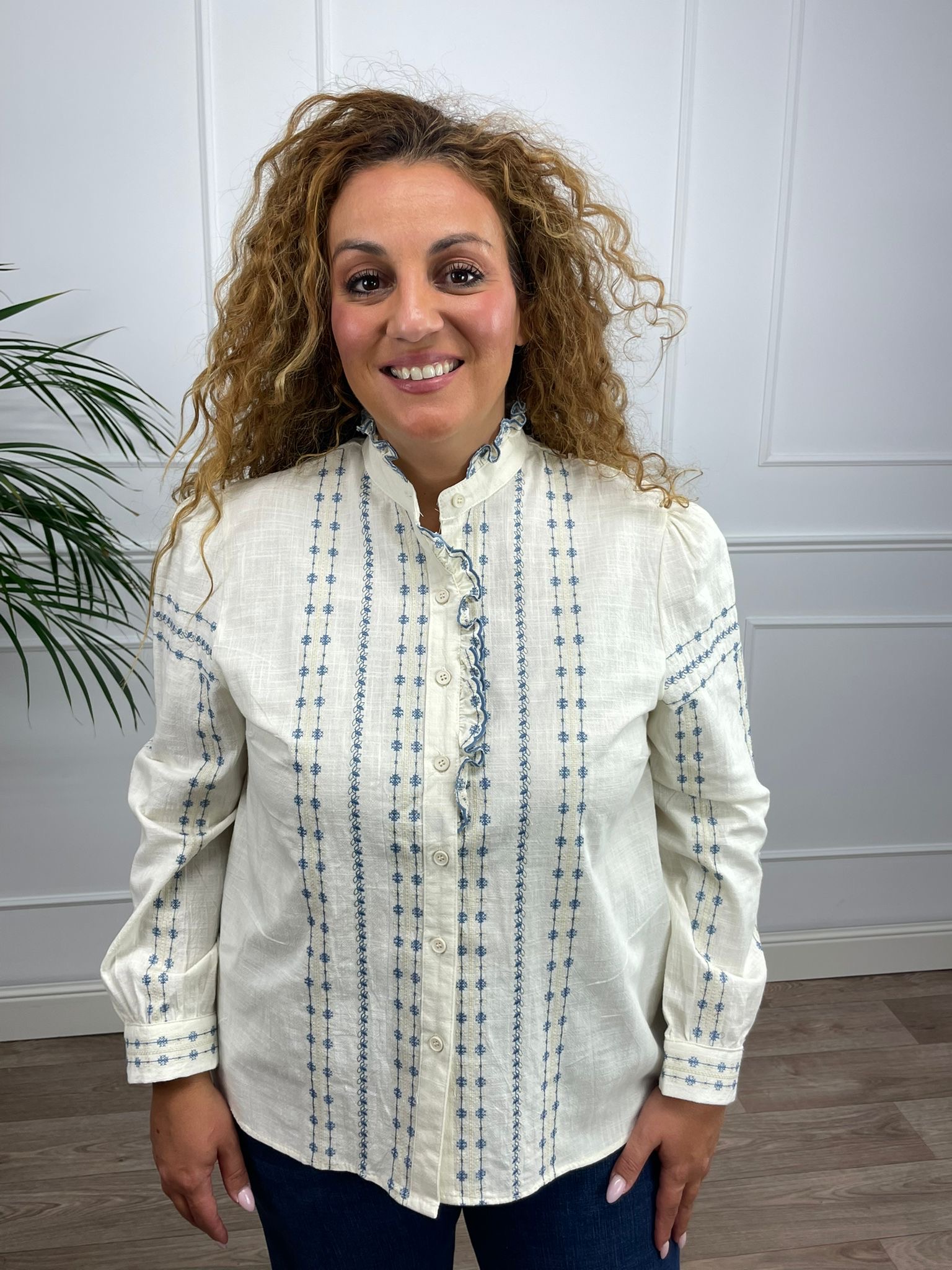CAMISA BORDADO AZUL 1