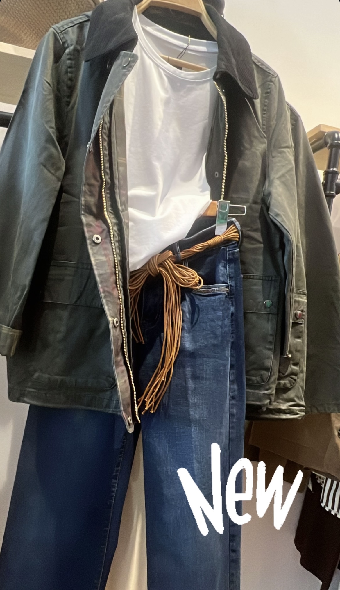 PARKA EFECTO ENCERADO KAKI 3