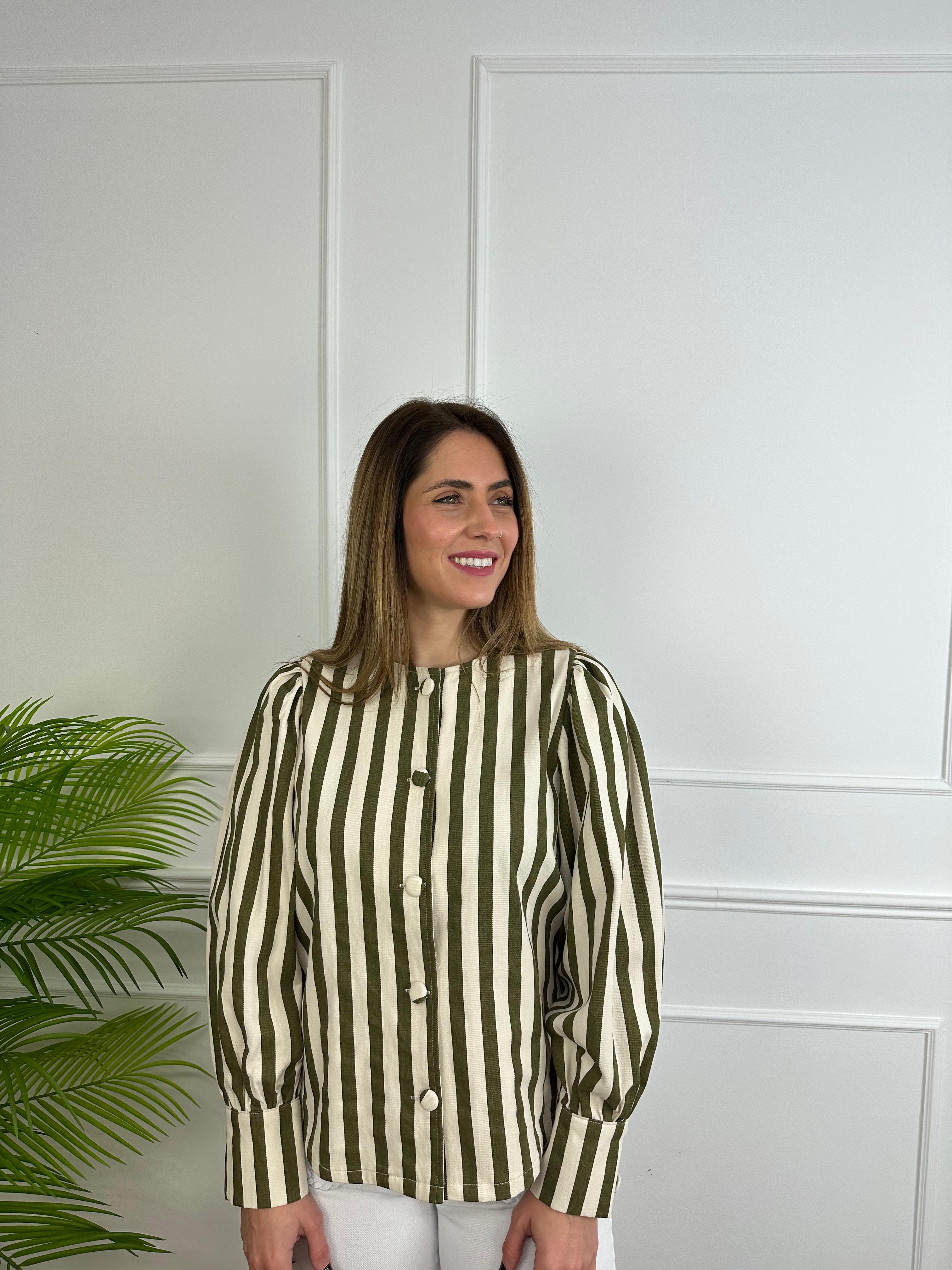 CAMISA RAYAS VERDE Y BLANCA 2