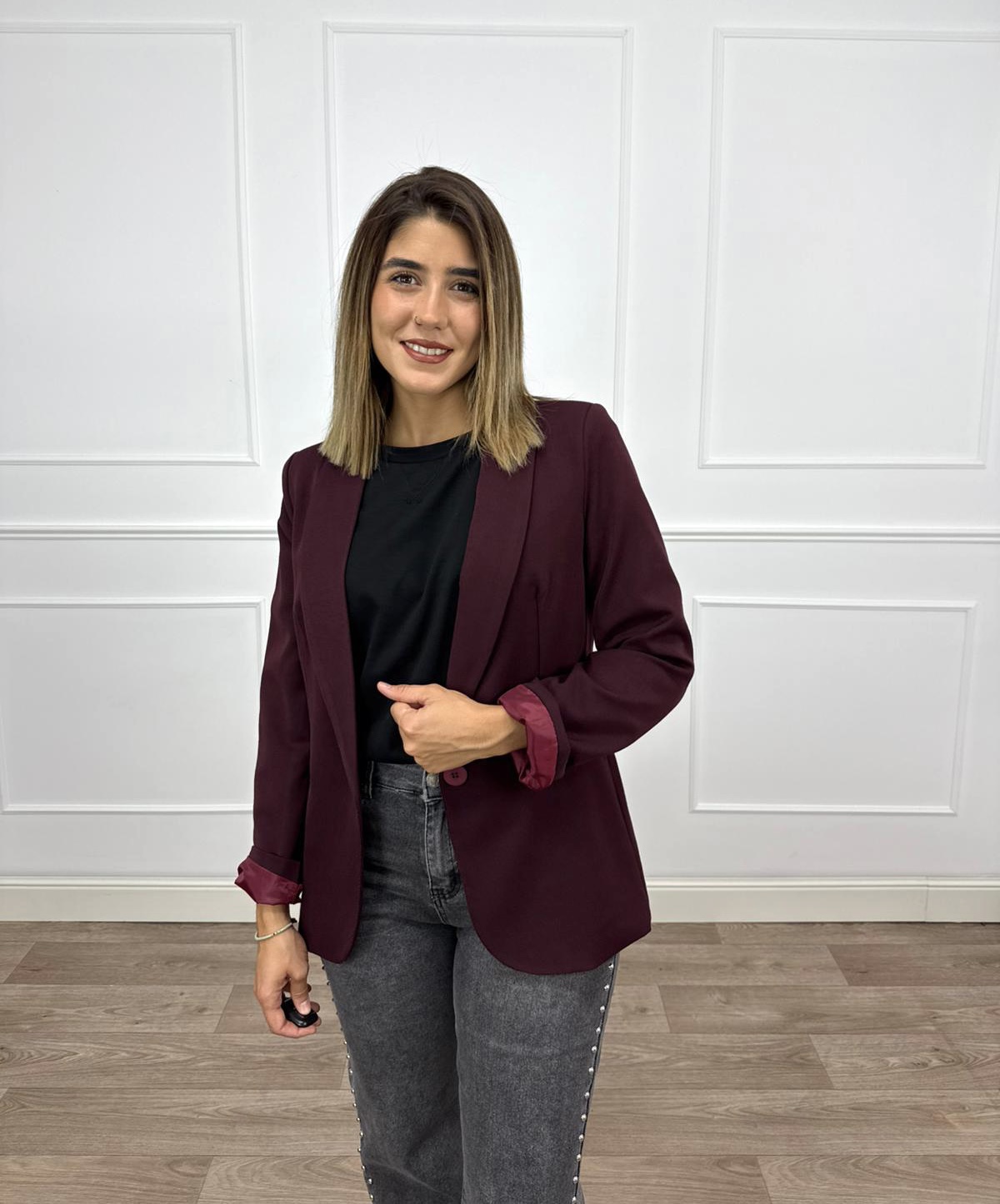 BLAZER BURDEOS BÁSICA  1