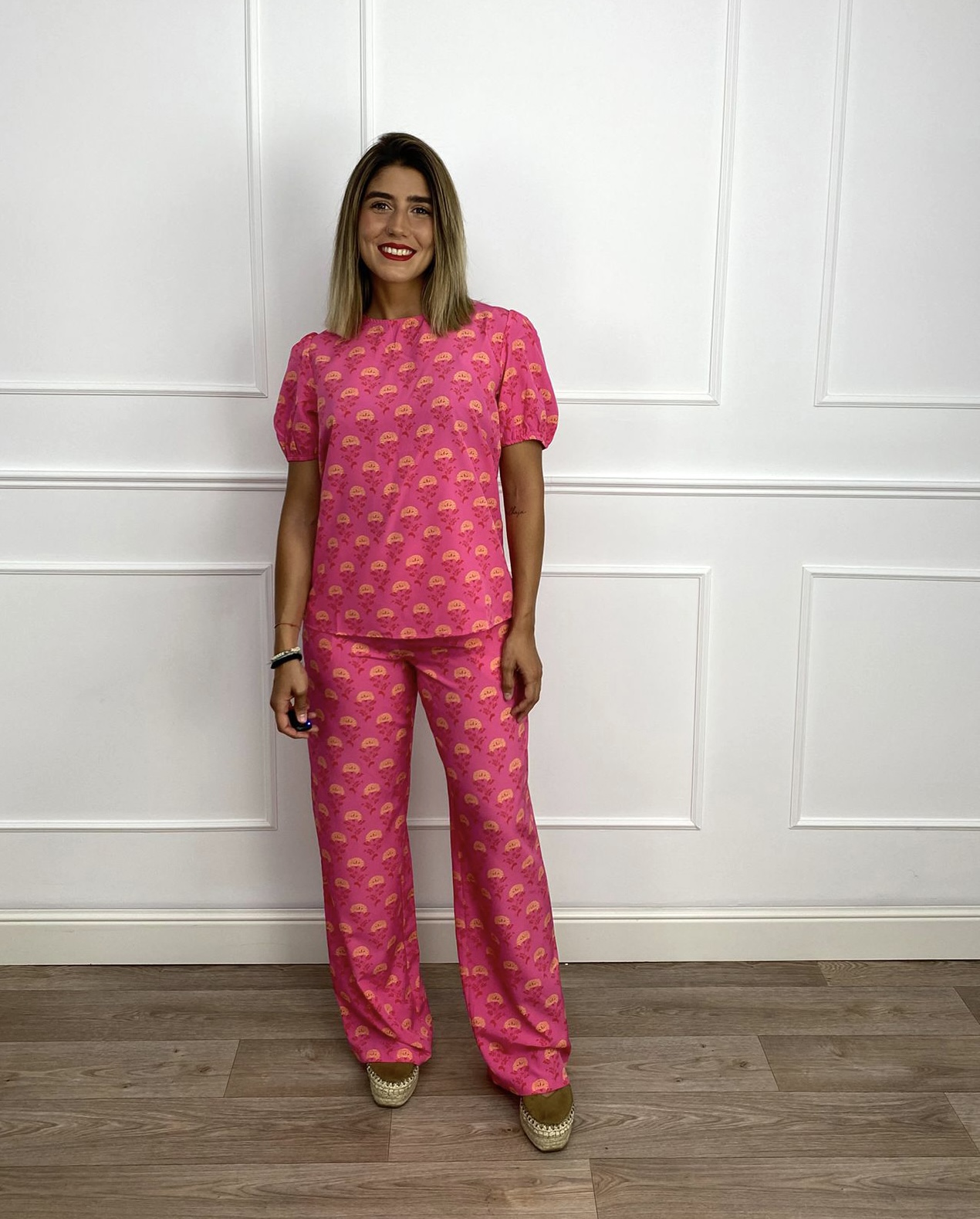 CONJUNTO ROSA ESTAMPADO 1