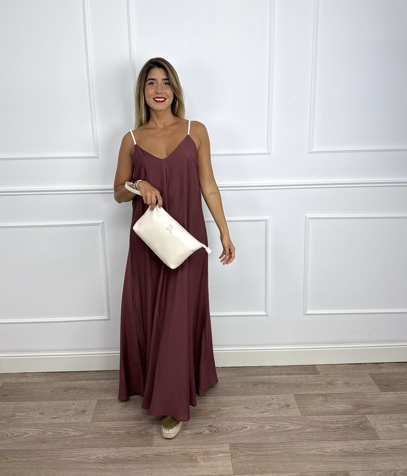 VESTIDO LARGO TIRANTES BURDEOS  2