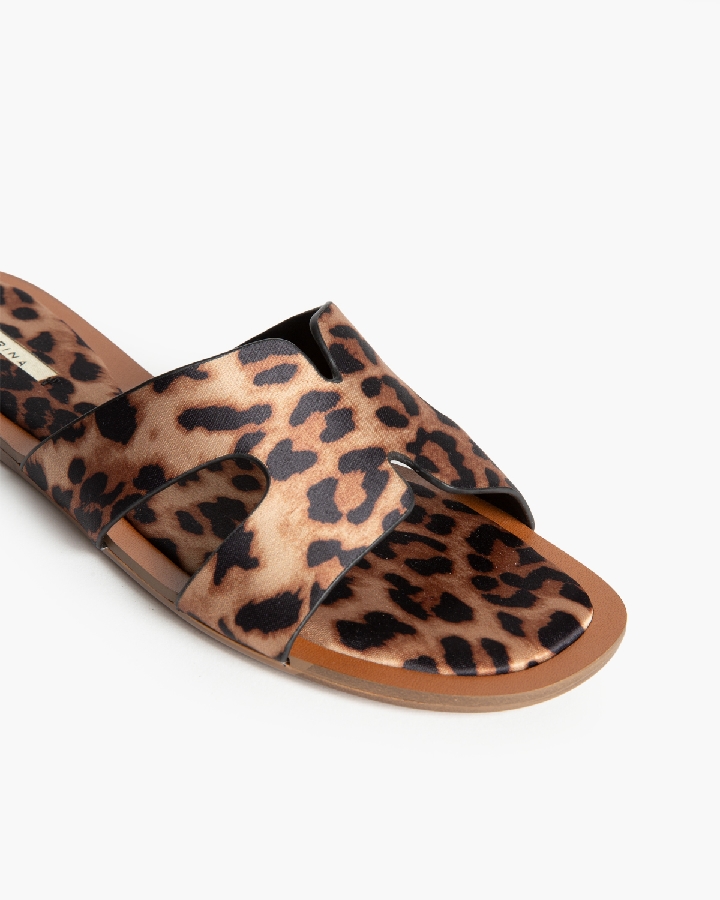PALA CORINA LEOPARDO 3