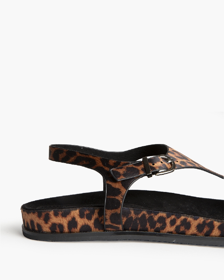 SANDALIA PLANA LEOPARDO CORINA  3