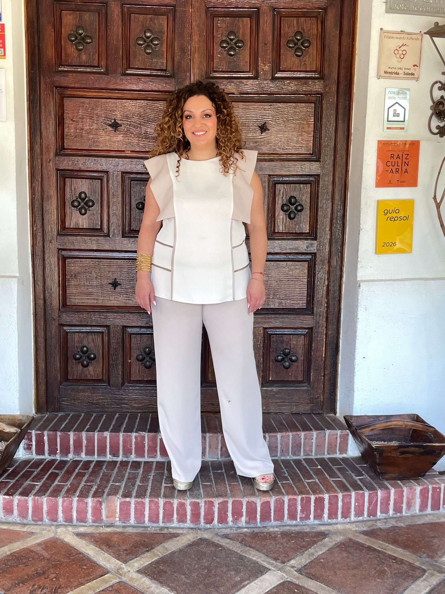 CONJUNTO TONOS BEIGE BODA  1